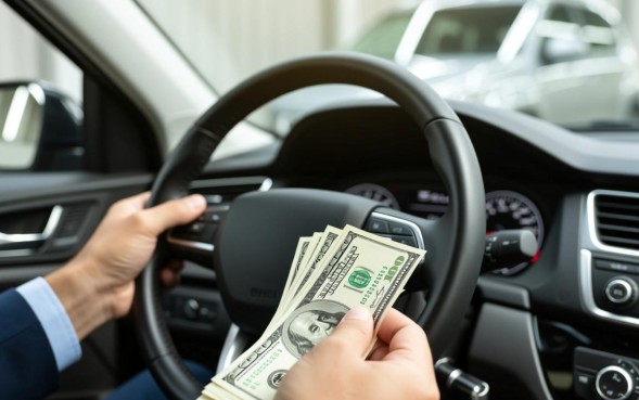 借钱买车有必要吗，贷款买车压力大不大划算吗